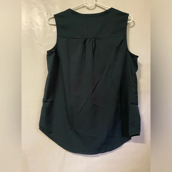 Banana republic dark blue tank top - Picture 3 of 3